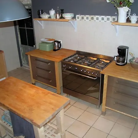 Holiday home Le Nid De Romain *